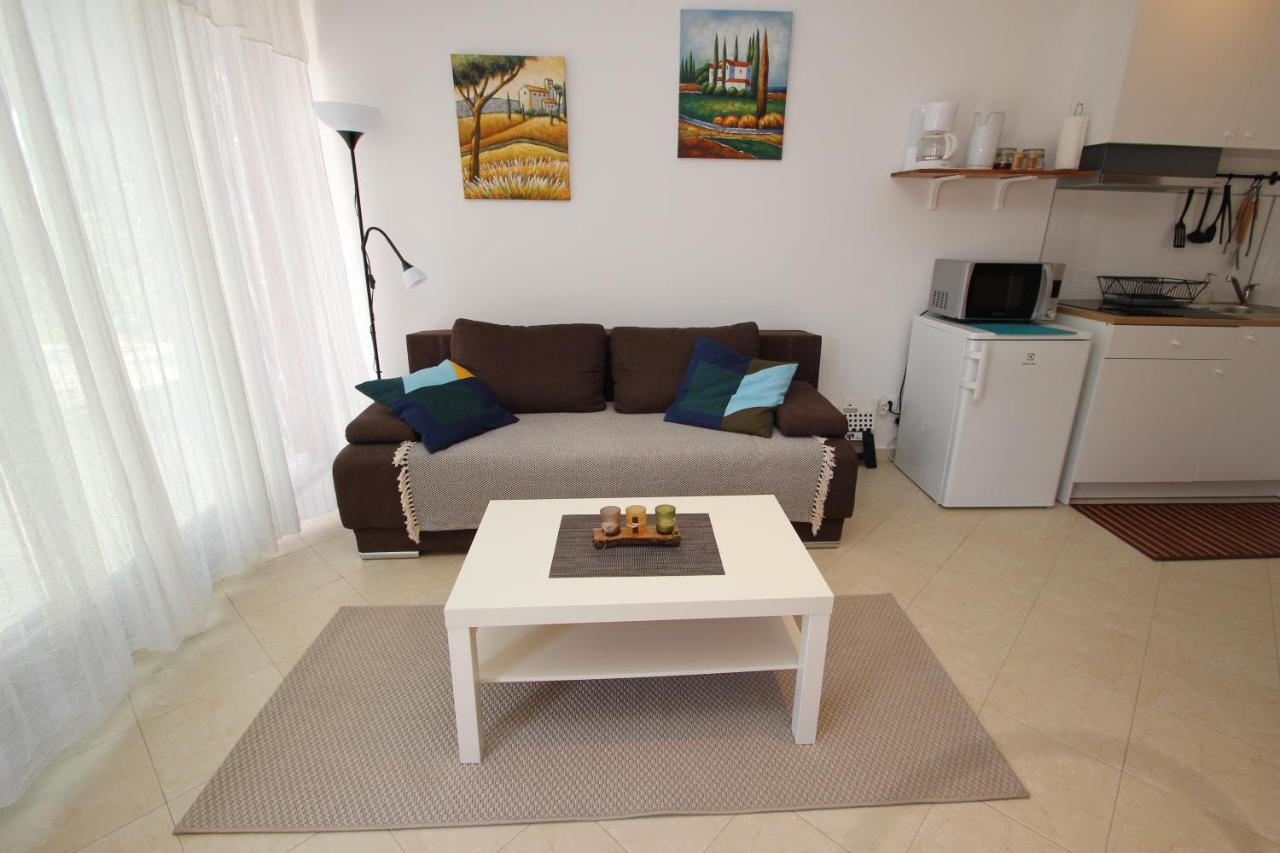 Apartment Luigi Porec Exterior photo